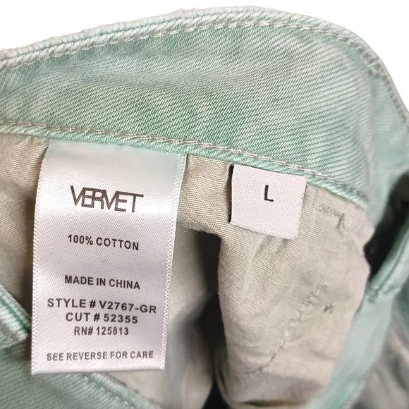 VERVET Los Angeles Rebecca High Rise Distressed Green Denim Jean Shorts L NWT