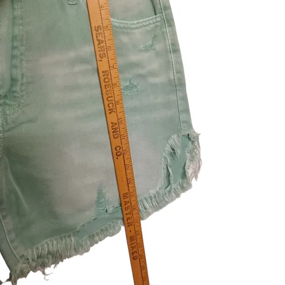 VERVET Los Angeles Rebecca High Rise Distressed Green Denim Jean Shorts L NWT