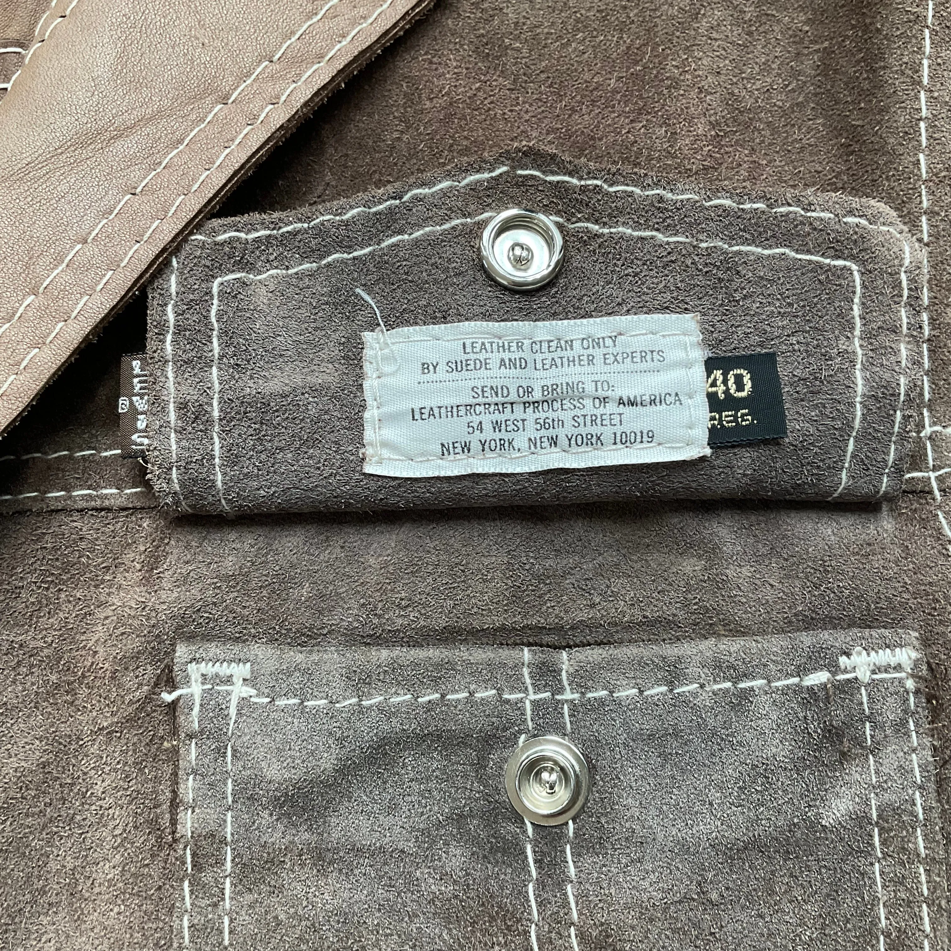 Vintage 1970s-1960s RARE LEVI’S Big E Brown Reversible Leather Jacket with Snaps & Belt Size 40 Made in USA