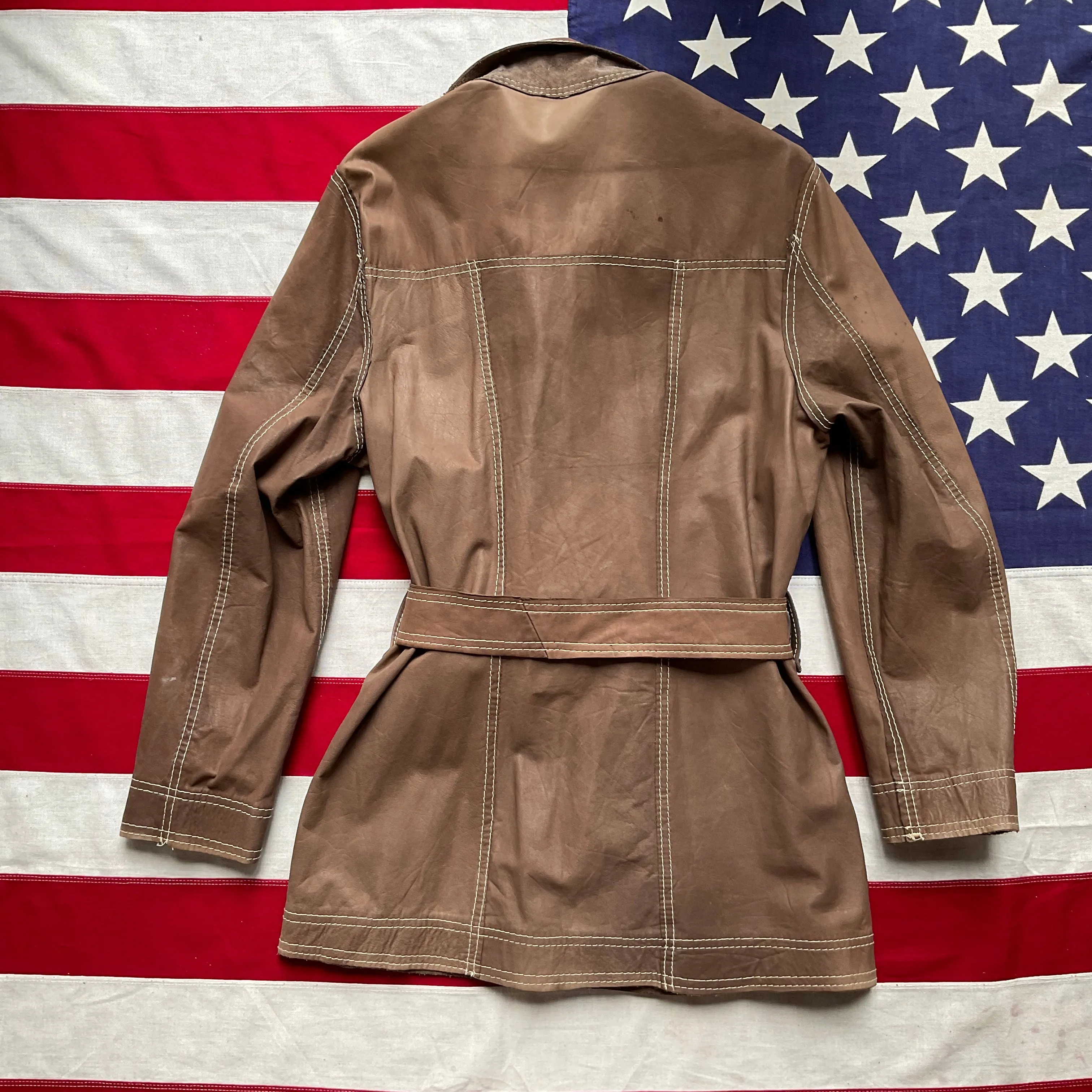 Vintage 1970s-1960s RARE LEVI’S Big E Brown Reversible Leather Jacket with Snaps & Belt Size 40 Made in USA