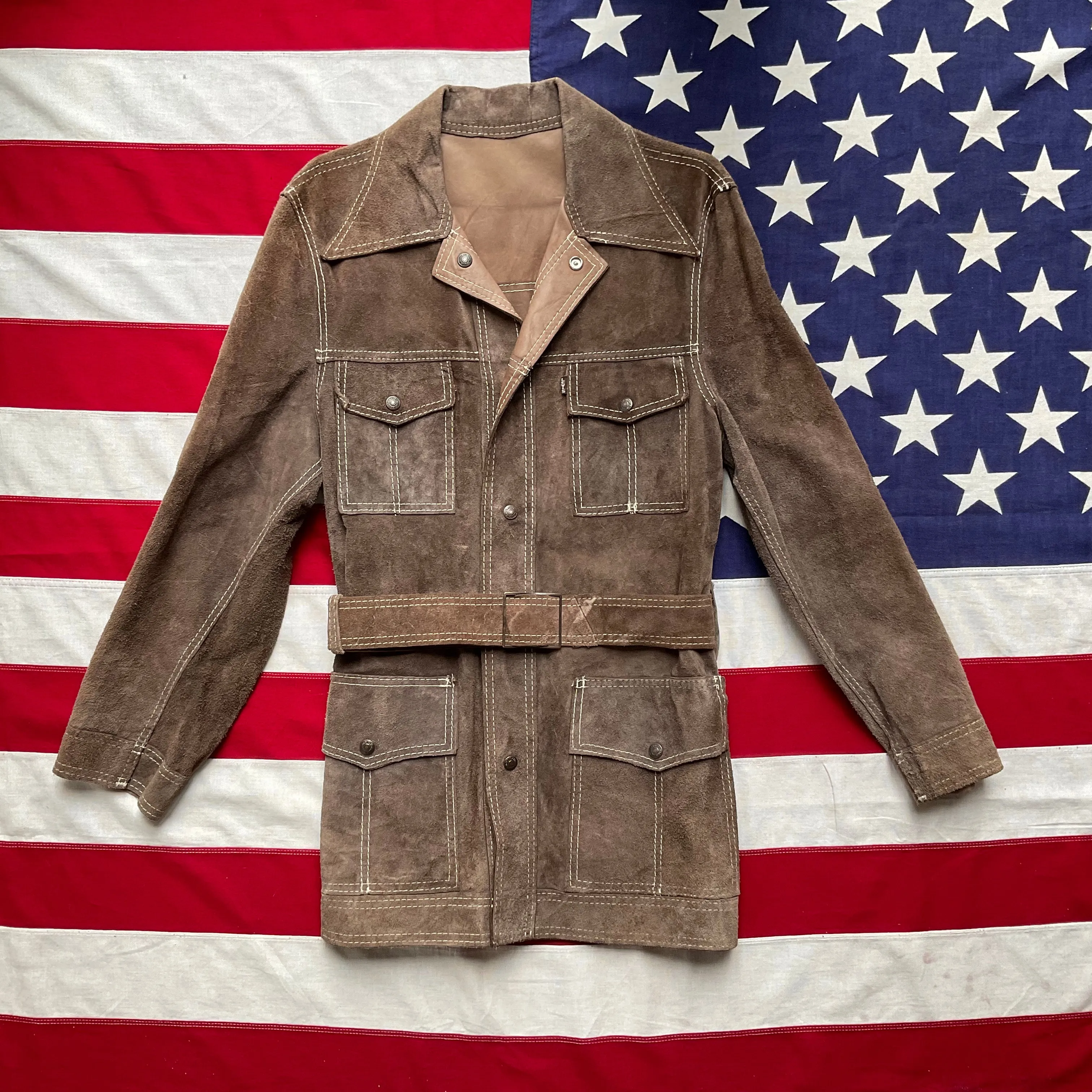 Vintage 1970s-1960s RARE LEVI’S Big E Brown Reversible Leather Jacket with Snaps & Belt Size 40 Made in USA