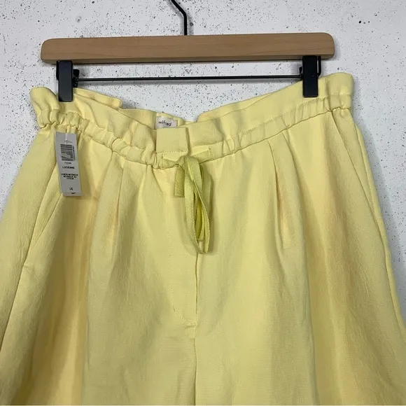 Wilfred Aritzia Lucienne Lemon Merengue Paper Bag Shorts Size Large