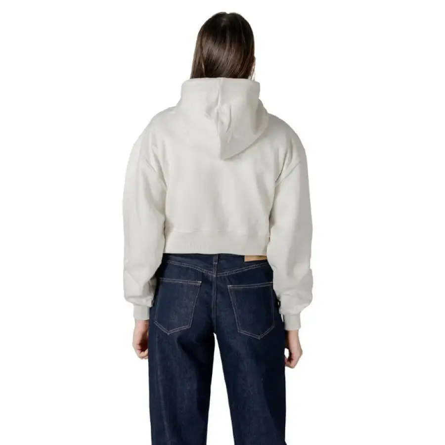 Women Hooded Sweatshirt and Jeans